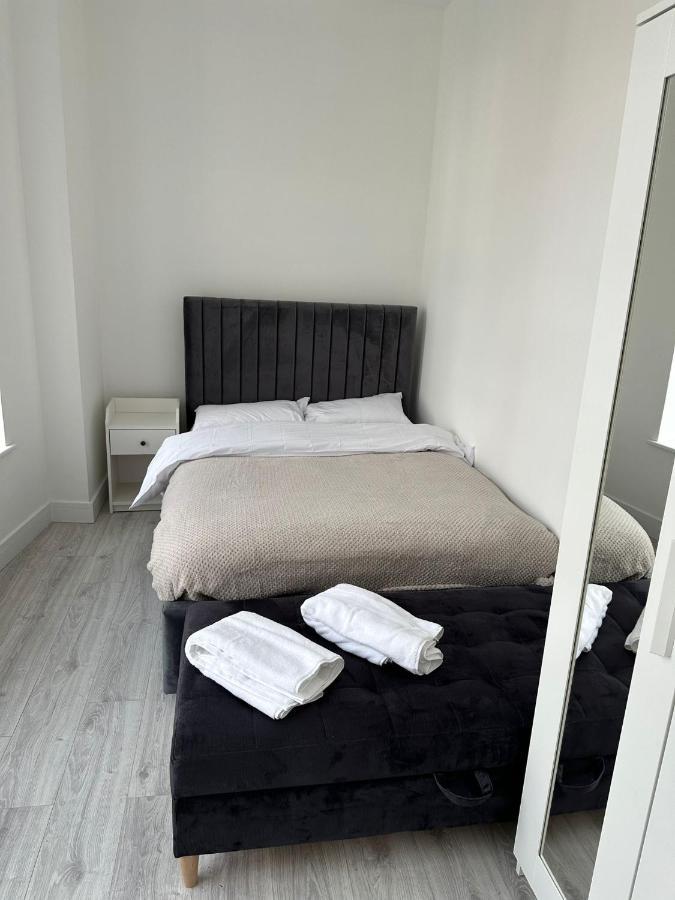 The Walworth Retreat- Cozy Flats In London Appartamento Esterno foto