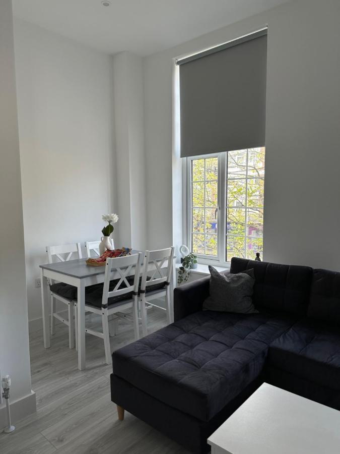 The Walworth Retreat- Cozy Flats In London Appartamento Esterno foto