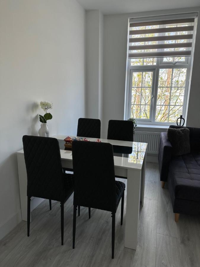 The Walworth Retreat- Cozy Flats In London Appartamento Esterno foto